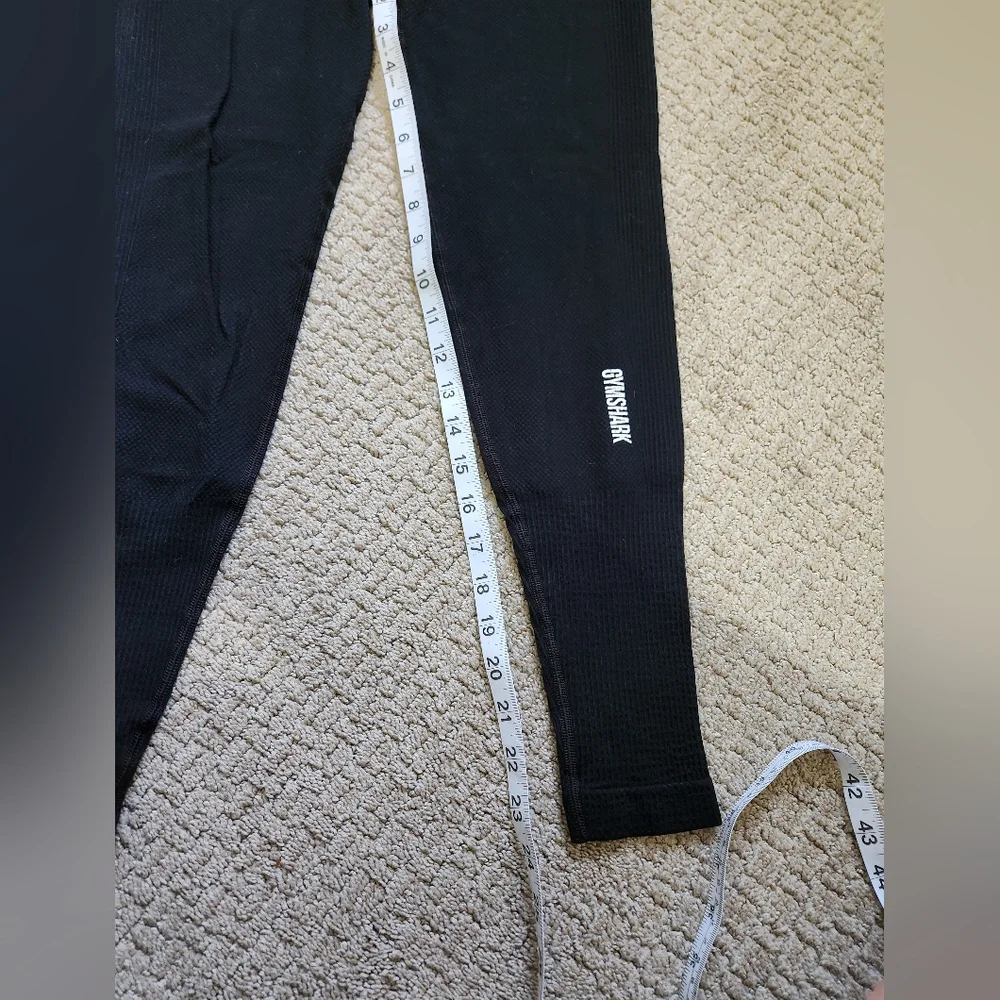 Gymshark Black Ribbed Legging - Picture 4 of 4